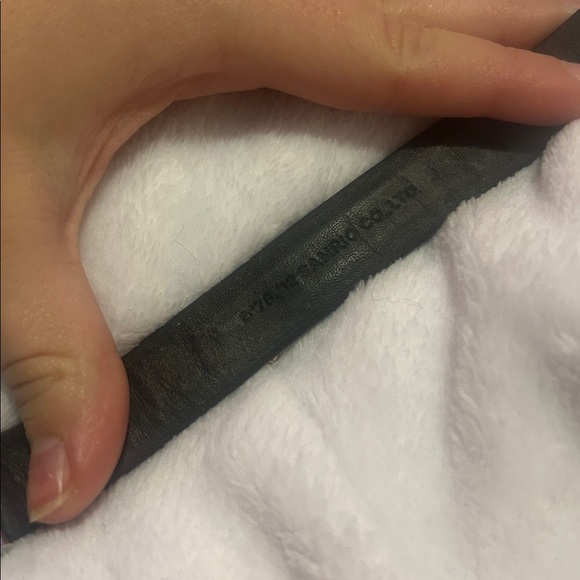 Swarvoski Hello kitty Sanrio goth Black leather Studded Bracelet - Picture 7 of 7